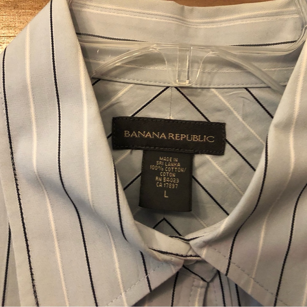Women’s Banana Republic Shirt